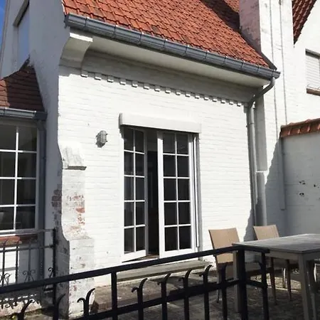 Holiday home Villa Drie Slaapkamers In Oostduinkerke - Parador *