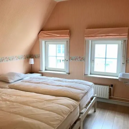 Villa Drie Slaapkamers In Oostduinkerke - Parador * Koksijde